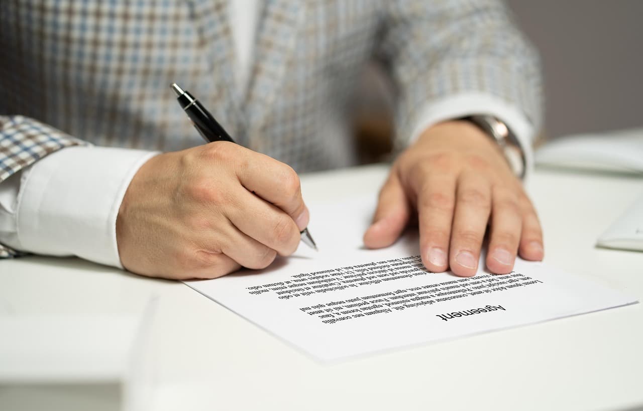 How to Protect Your Agency from Developer Poaching Clauses